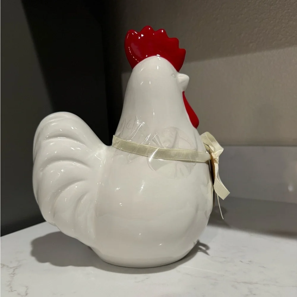 Rae Dunn White & Red Ceramic 🐓 Rooster 🐓 Jar/ Canister KEEP FRESH- NWT